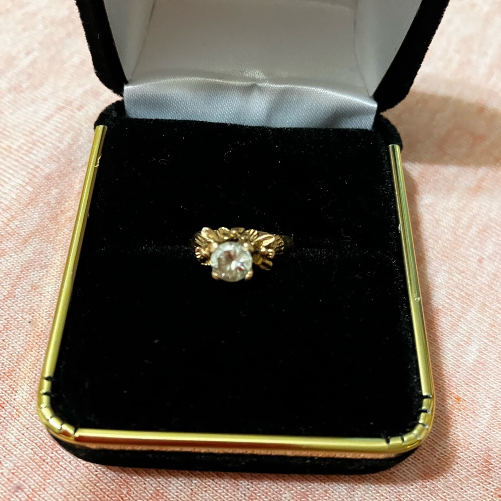14k rose gold clear stone ring